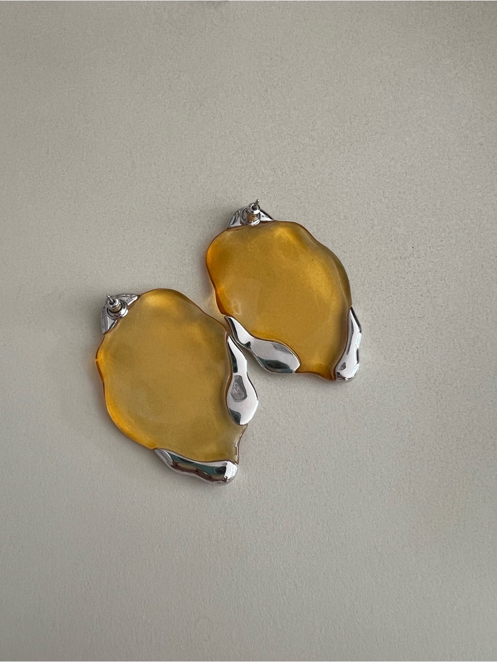 Amber Resin and 925Silver Abstract Drop Earrings YVMIN - Picture 2 of 3